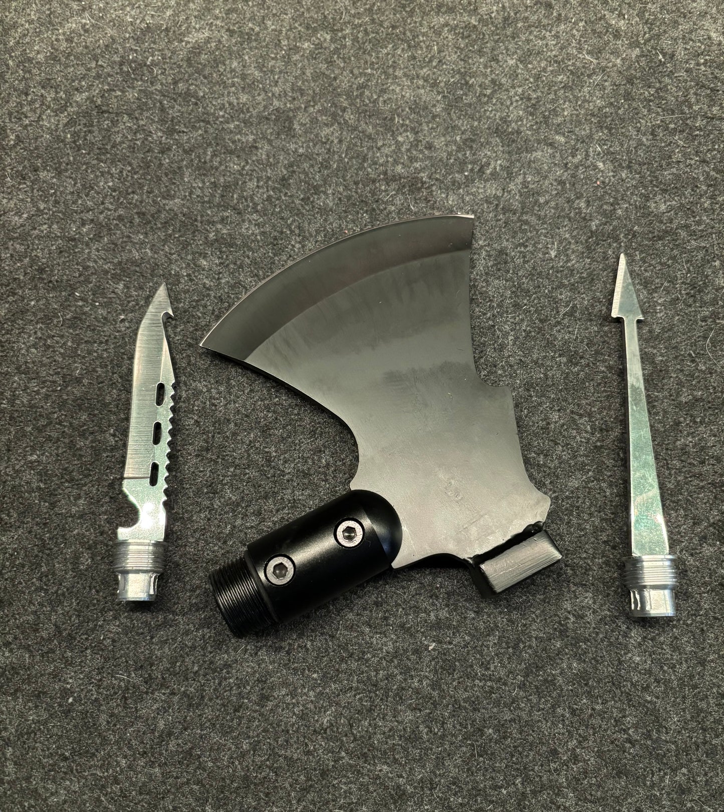 Multifunktions spade, yxa