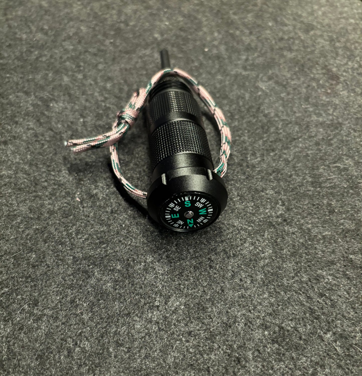 Multifunktions spade, yxa